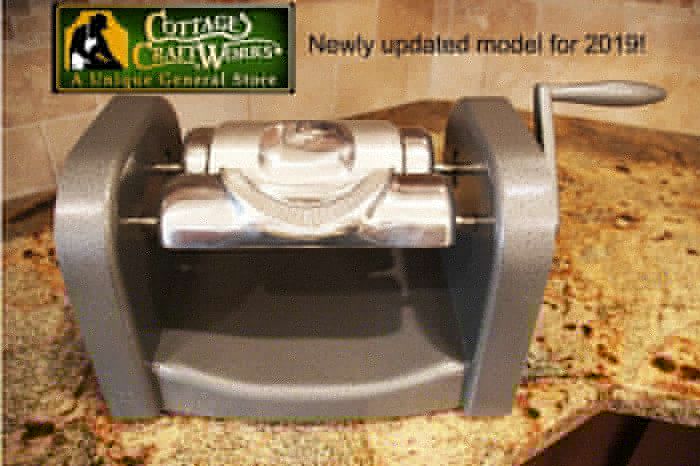 Little Pie Maker – Amish Empanada & Hand Pie Machine