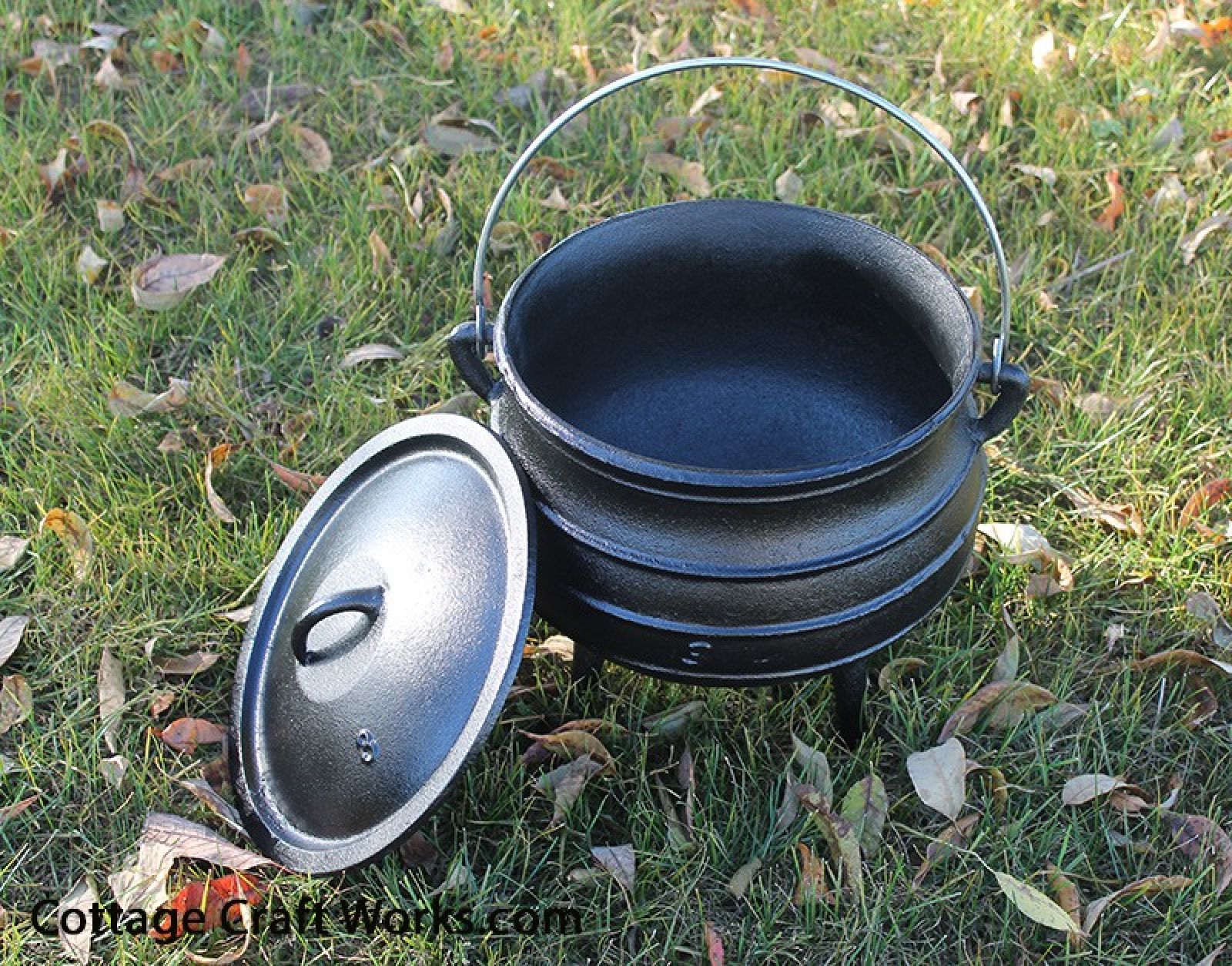 Potjie Pot #3 Three Leg Cast Iron Kettle-2 gal