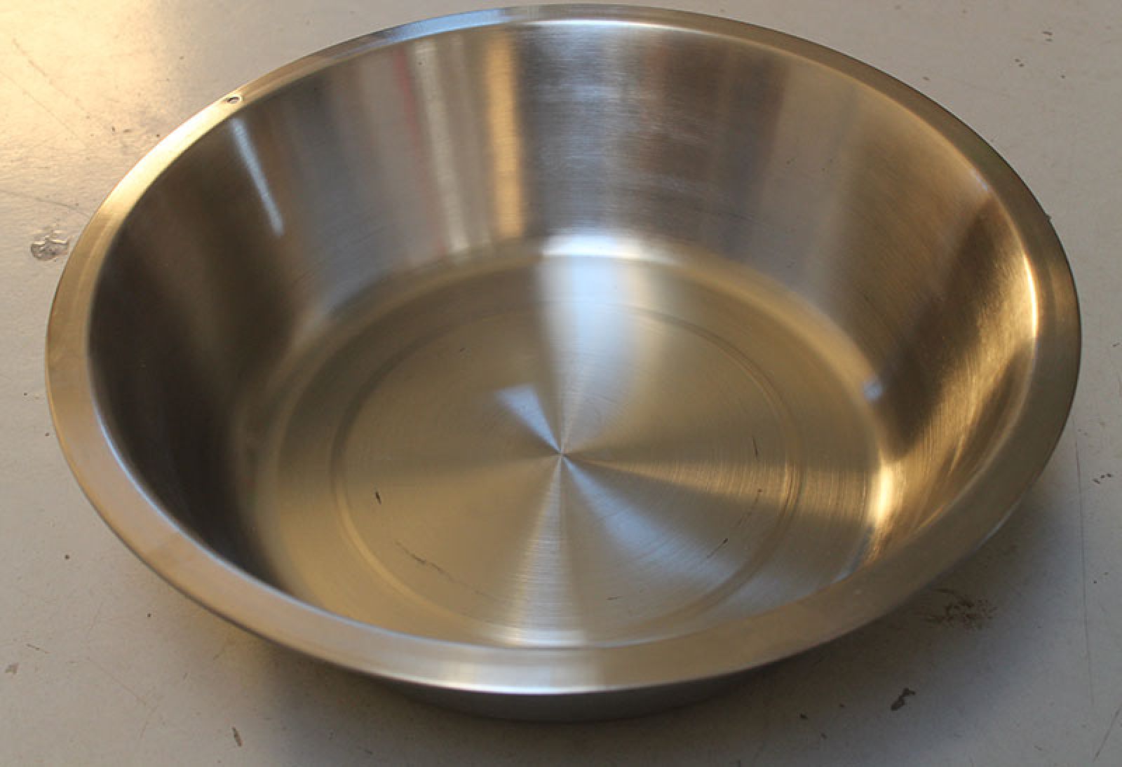 Heavy Duty Stainless Steel Dish Pan | Large 15 Qt