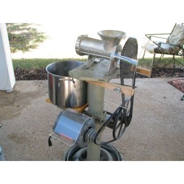 Motorize a #32 Meat Grinder (Free Information) 5